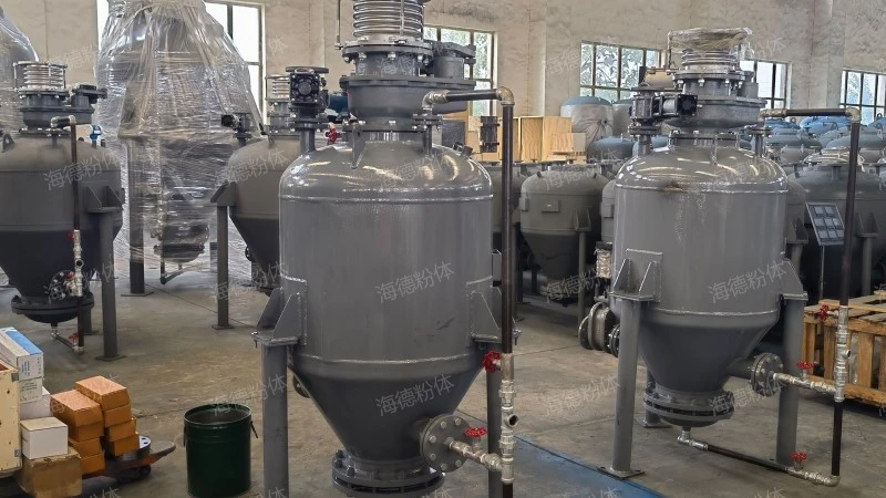 Continuous bin pump