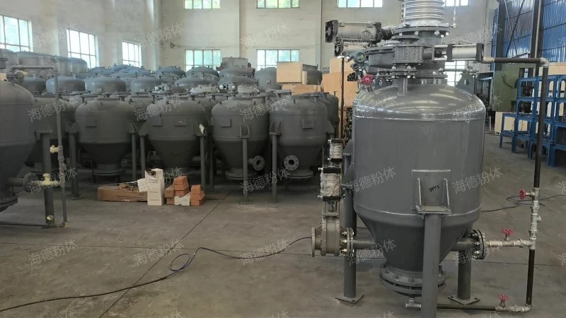 Integrated pneumatic ash conveying bin pump