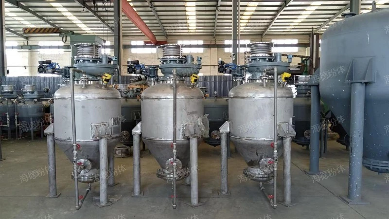 Integrated pneumatic conveying pump