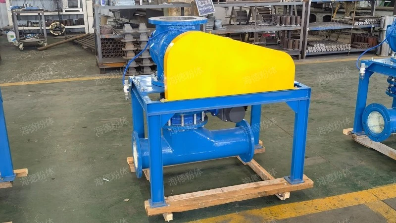 Weighing feeder