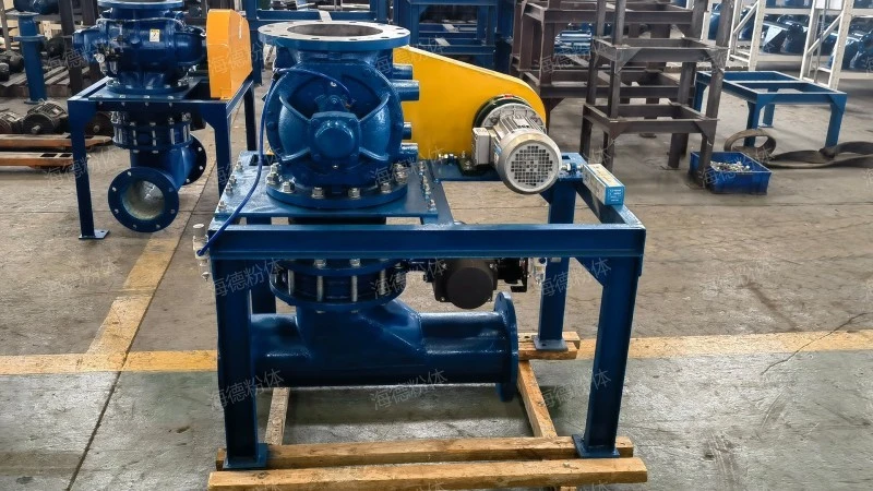 High voltage feeder