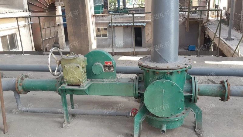 Material seal pump