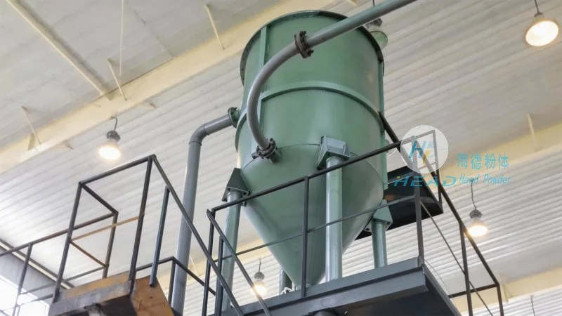 押出された顆粒の空気輸送システム