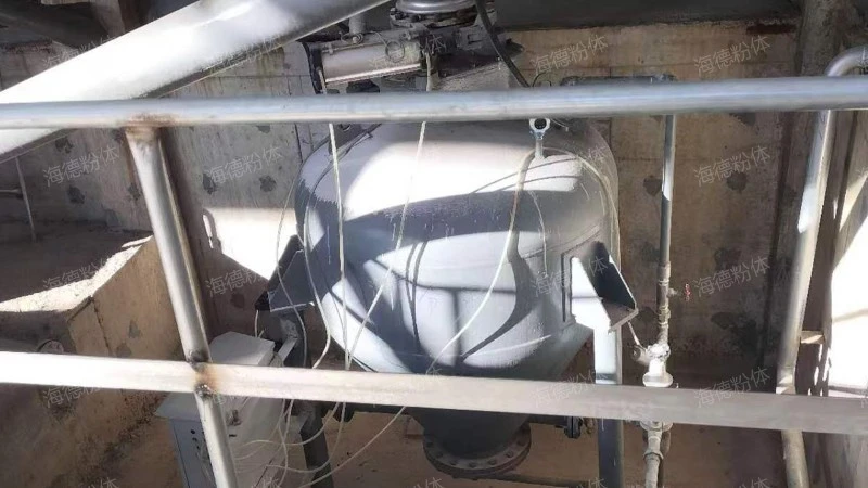 Mineral sand pneumatic conveying